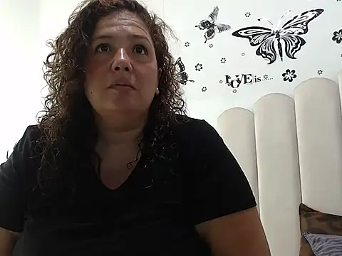 IzzyFlowers online show from 27, 4, 2026