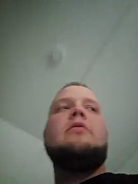 OssiBigCum online show from 9, 5, 2026