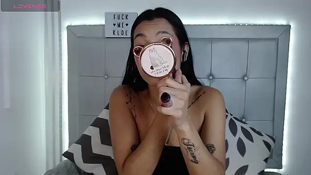 Kloe  watson online show from 28, 4, 2026
