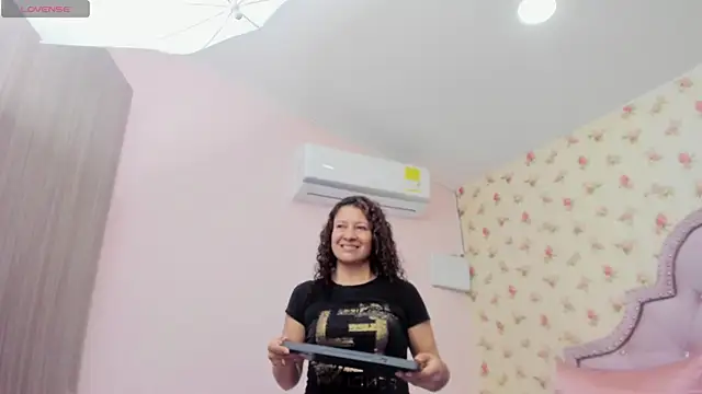 crystal watson0 online show from 28, 6, 2026