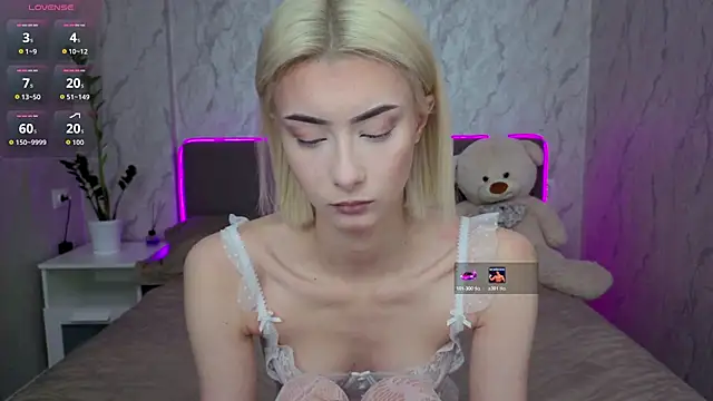 kittysocutie online show from 26, 4, 2026
