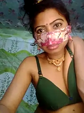 sexymoon2233 online show from 18, 3, 2026