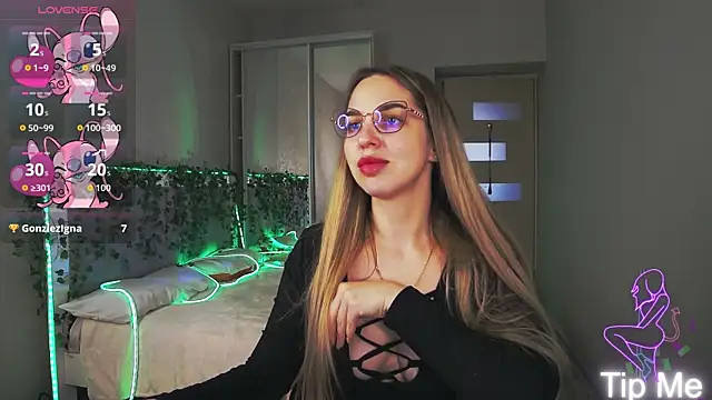 Alexandracandy online show from 6, 5, 2026