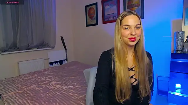 Alexandracandy online show from 11, 4, 2026