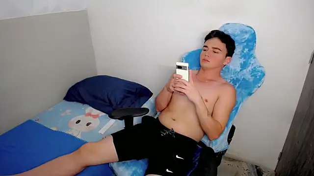 Mathias twinkk online show from 25, 3, 2026