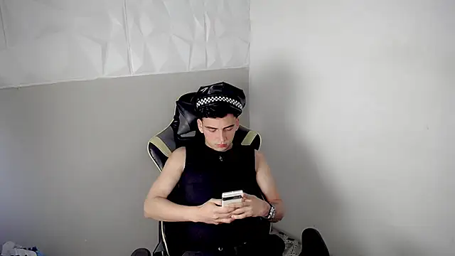 Mathias twinkk online show from 15, 4, 2026