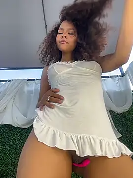 Snapshot of CurlyOopsieXXX chatting on 17, 6, 2026 CurlyOopsieXXX online show from 17, 6, 2026
