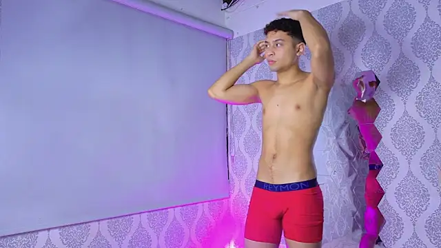 Twink Sensationxx online show from 14, 4, 2026