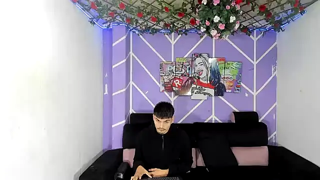 Nahomi hot 77 online show from 10, 5, 2026