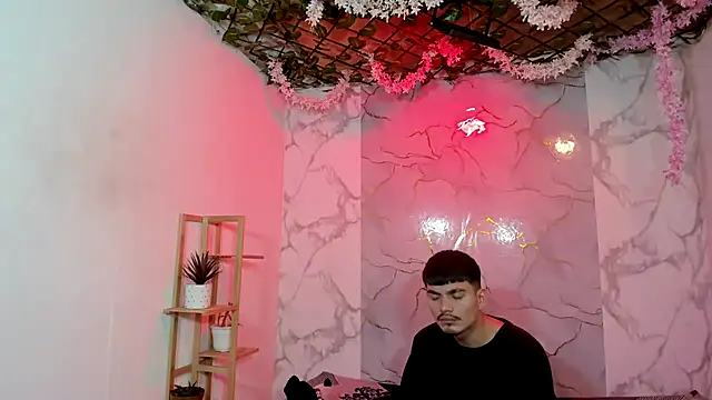 Nahomi hot 77 online show from 11, 5, 2026