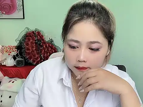 Nhanlu009 online show from 5, 4, 2026