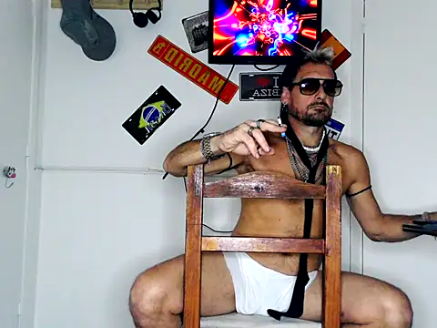 freddymdq100 online show from 6, 4, 2026
