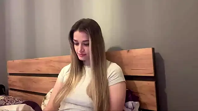 LillianLeroy online show from 24, 3, 2026