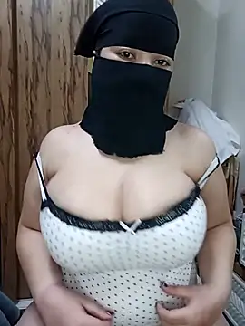 queen lily online show from 27, 3, 2026