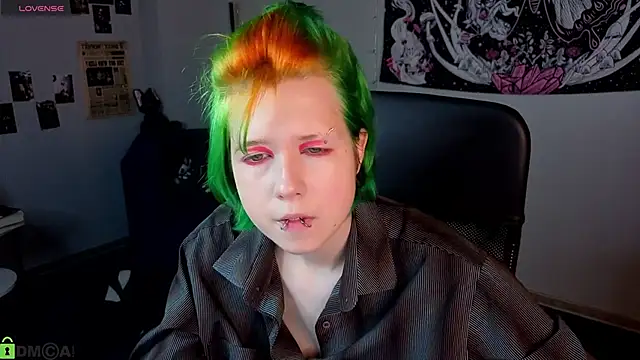 LittleKittenStar online show from 15, 5, 2026