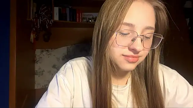 Vickyfaith online show from 6, 4, 2026