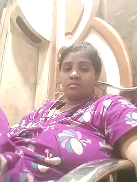 LovelyRenu online show from 25, 3, 2026