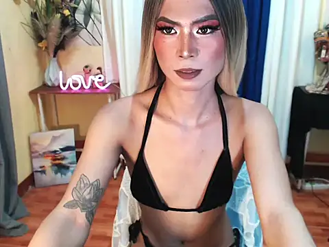 2fuckingwildDolls online show from 9, 5, 2026