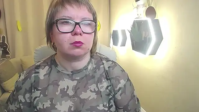 Snapshot of BonnnyBoobsy chatting on 13, 4, 2026 BonnnyBoobsy online show from 13, 4, 2026