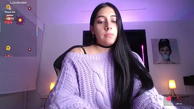 Melannyy V online show from 30, 4, 2026