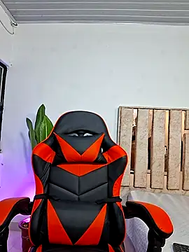 Megan hugeboobs online show from 6, 4, 2026