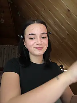 Snapshot of hellokiityy chatting on 20, 3, 2026 hellokiityy online show from 20, 3, 2026