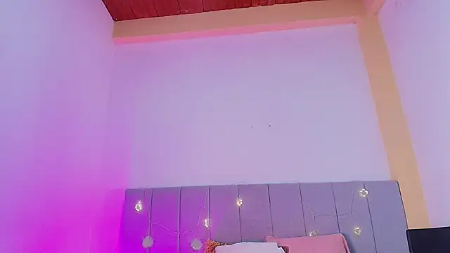 LiiaaGenner online show from 9, 4, 2026