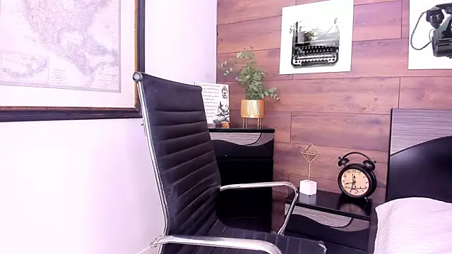 Snapshot of Shaarlott chatting on 19, 3, 2026 Shaarlott online show from 19, 3, 2026