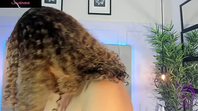 DakotaHarrison online show from 12, 6, 2026