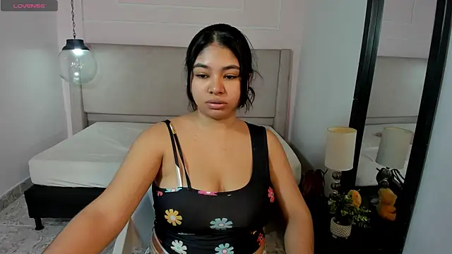 Snapshot of MilaHeat1 chatting on 9, 7, 2026 MilaHeat1 online show from 9, 7, 2026