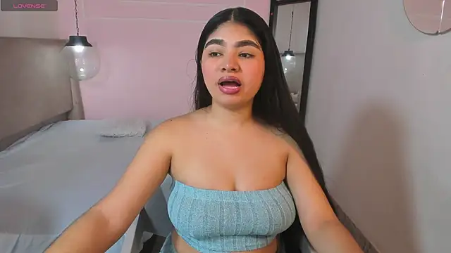 MilaHeat1 online show from 1, 5, 2026