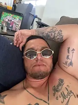 HOTB0Y18 online show from 28, 5, 2026