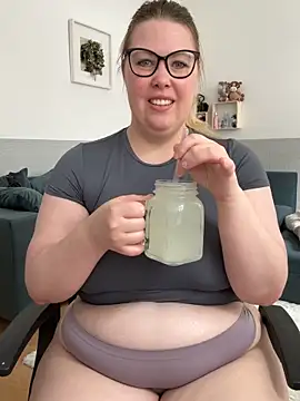 MaschaMangold online show from 17, 6, 2026