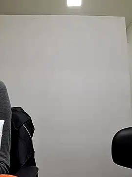 AlejoXMP2026 online show from 15, 4, 2026