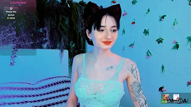 Kira  Cutie online show from 23, 5, 2026