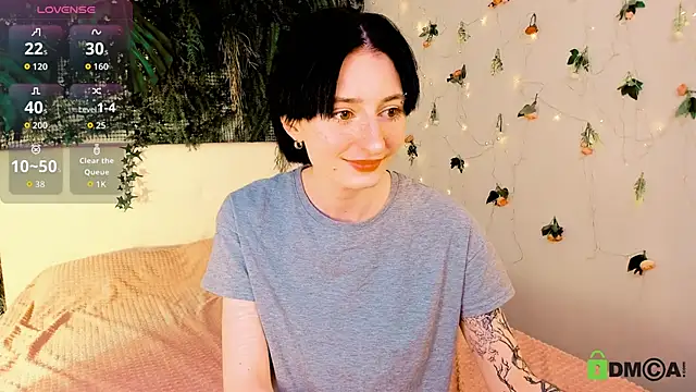 Kira  Cutie online show from 28, 5, 2026