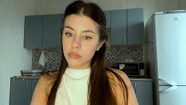 LypsiXo online show from 9, 4, 2026