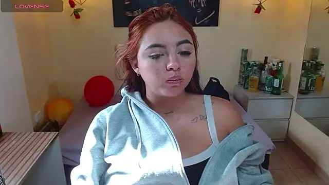 Miley Clarck online show from 8, 5, 2026