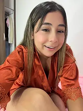 Snapshot of MelodyRey__ chatting on 5, 7, 2026 MelodyRey online show from 5, 7, 2026