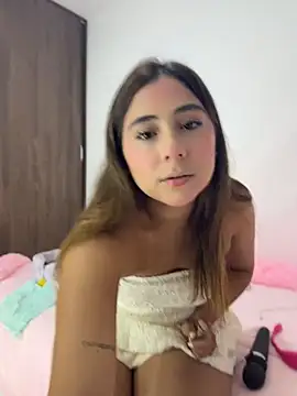 Snapshot of MelodyRey__ chatting on 10, 7, 2026 MelodyRey online show from 10, 7, 2026