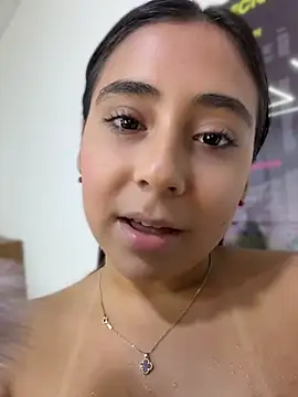 MelodyRey   online show from 15, 4, 2026