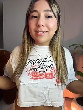 MelodyRey   online show from 18, 4, 2026