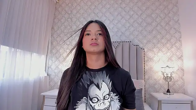 zoejenner  online show from 30, 5, 2026