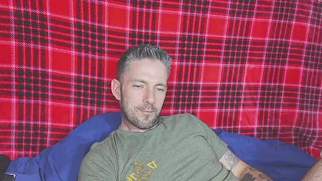 SkylarrGrey online show from 16, 4, 2026