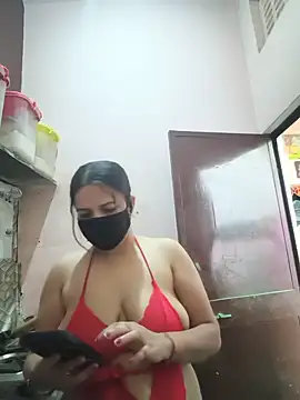 REENA-STRIP online show from 6, 6, 2026