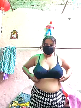 REENA-STRIP online show from 28, 4, 2026