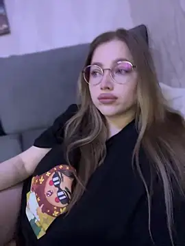 milana millka online show from 14, 4, 2026