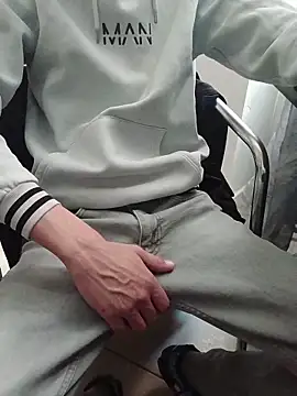 Snapshot of Skinboy06 chatting on 31, 3, 2026 Skinboy06 online show from 31, 3, 2026