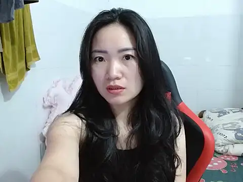 Olivia cute68 online show from 18, 4, 2026