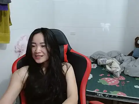 Olivia cute68 online show from 17, 4, 2026